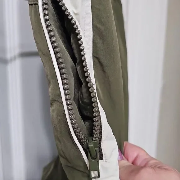 Forever 21 Women's Olive Green & White Colorblock Nylon Jogger Pants, Size XS. - Picture 2 of 5